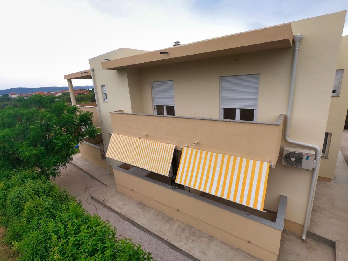 Apartments Martina Бибине Екстериор снимка