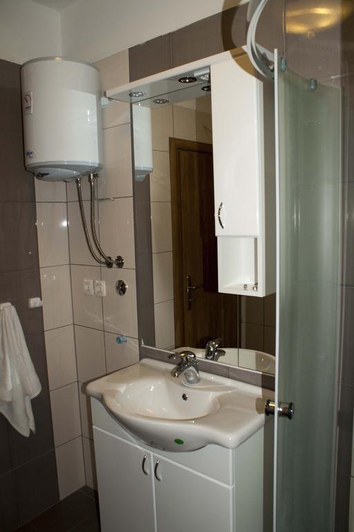 Apartments Martina Бибине Екстериор снимка
