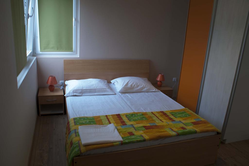 Apartments Martina Бибине Екстериор снимка