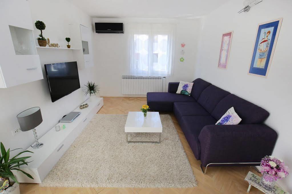Apartments Martina Бибине Екстериор снимка