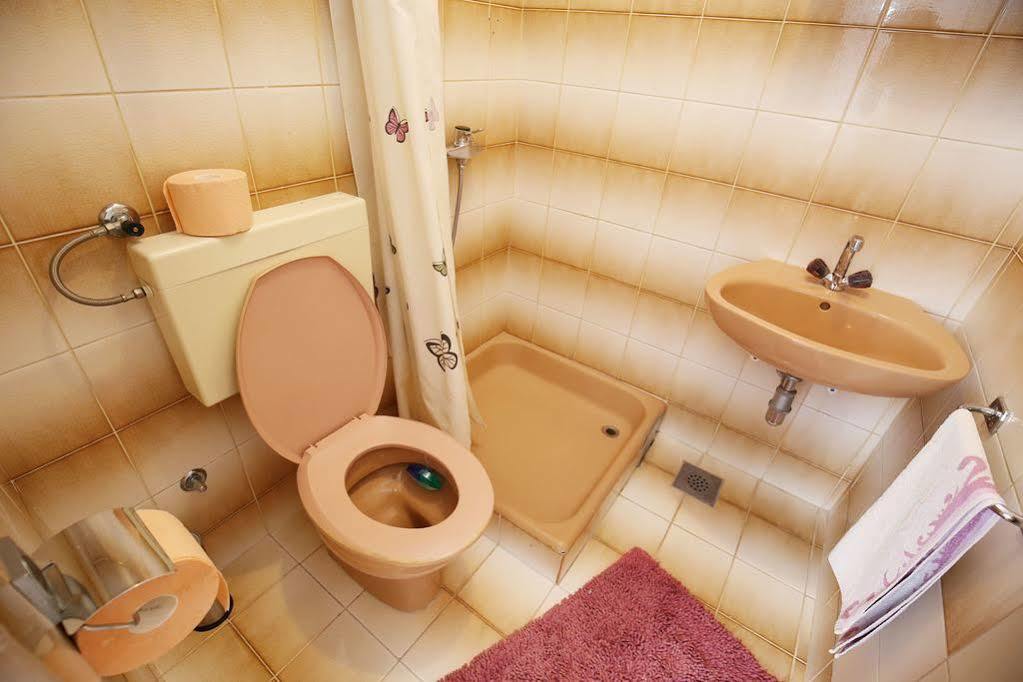 Apartments Martina Бибине Екстериор снимка