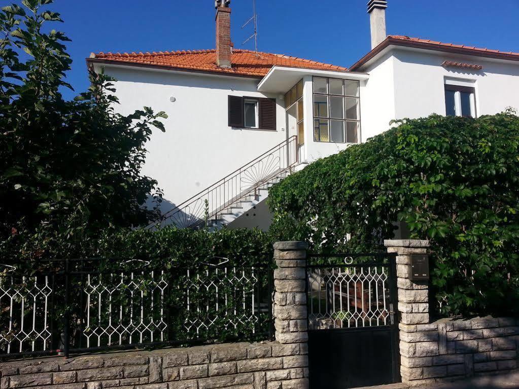 Apartments Martina Бибине Екстериор снимка