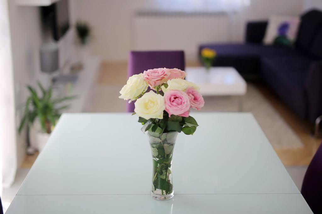 Apartments Martina Бибине Екстериор снимка