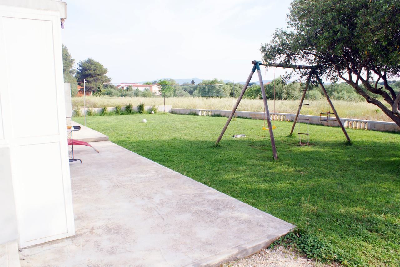 Apartments Martina Бибине Екстериор снимка